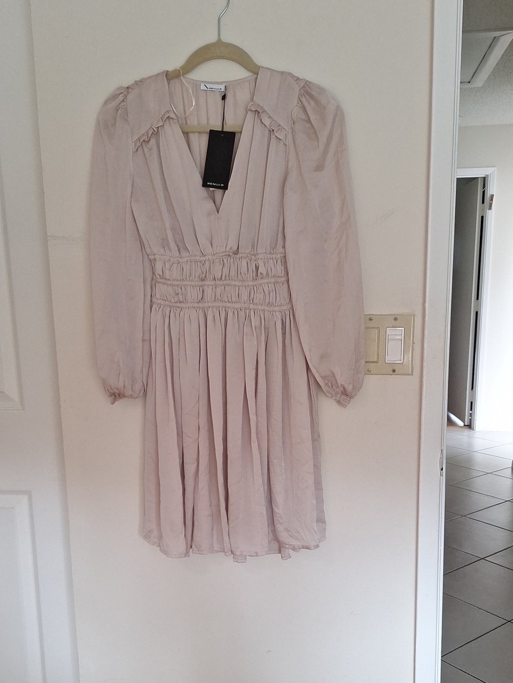 Renuar Pale Blush Long-Sleeve Mini Dress